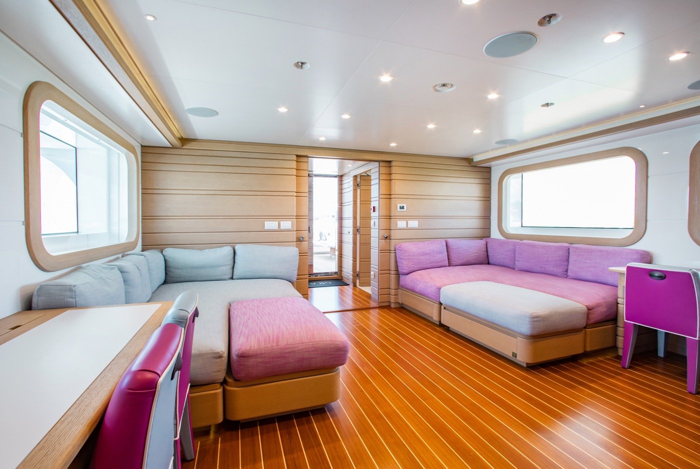 contact-yachts-moca_0042
