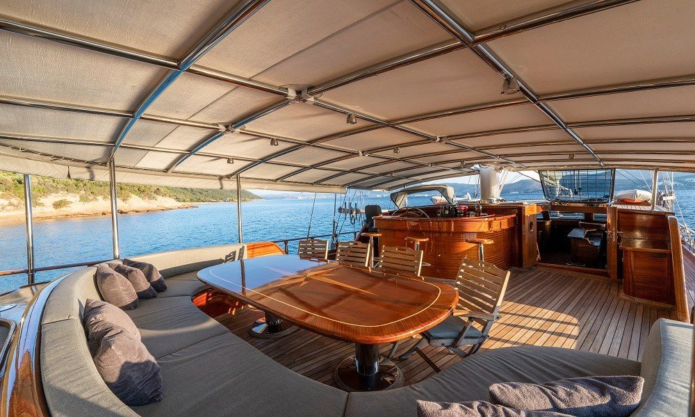 goldenyachting_ali00800-jpg-Y4A