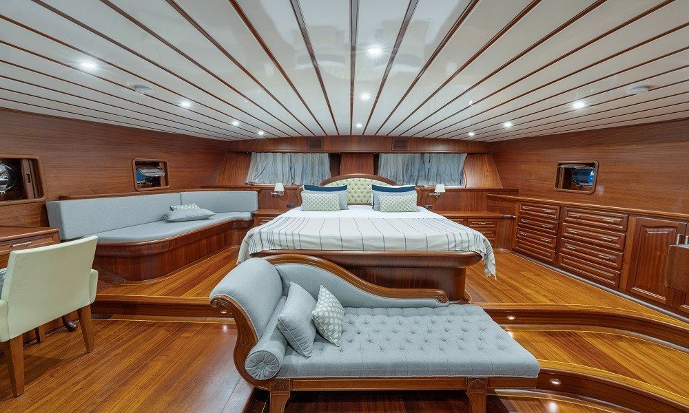 goldenyachting_ali01759-jpg-jz0