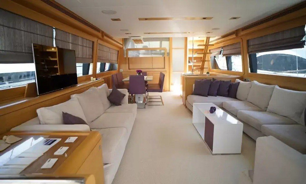 goldenyachting_reine-des-couers_charteryachts_2961652967666_2-jpg-Zn9