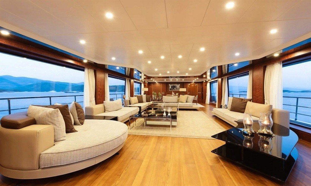 goldenyachting_salon1-jpg-h8h