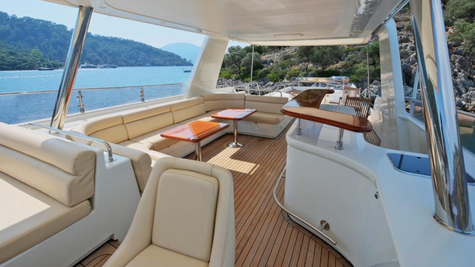 no-more-stress-flybridge-image-2