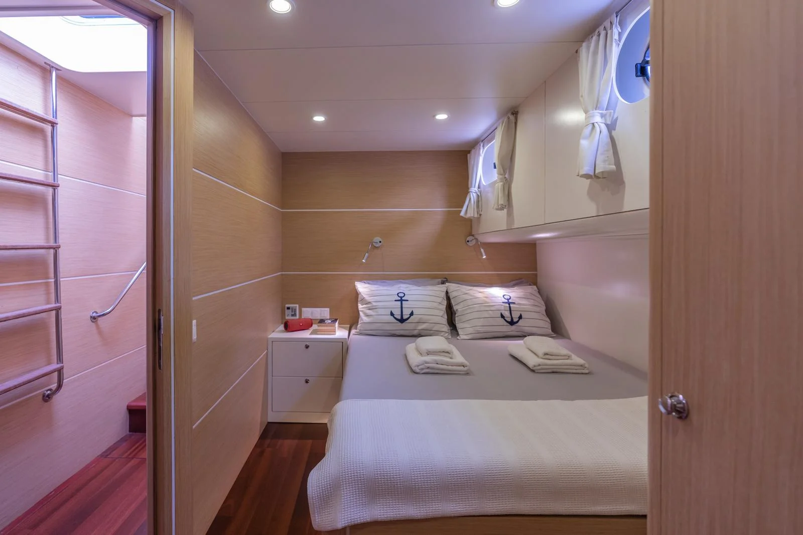opus-yachting-motor-sailer-elifim-11-aft-double-cabin-overview