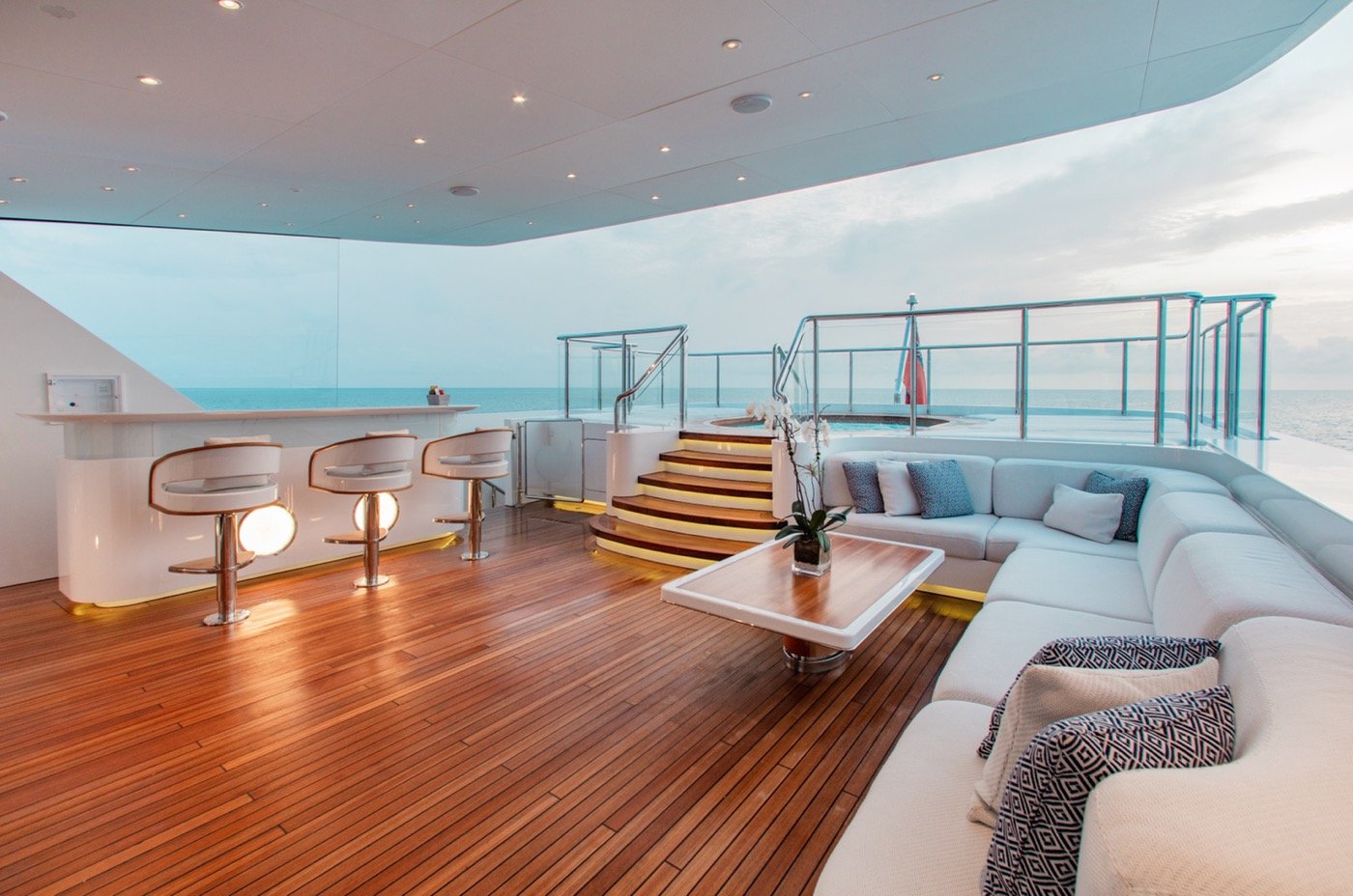contact-yachts-moca_0037